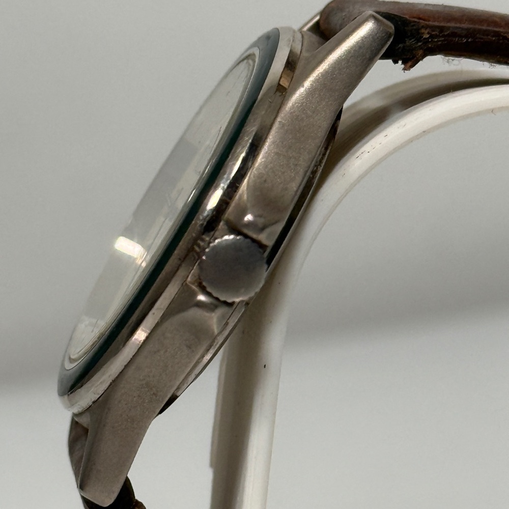 Eddie Bauer Field Watch Green Bezel Cream Dial New Battery - Picture 4 of 12